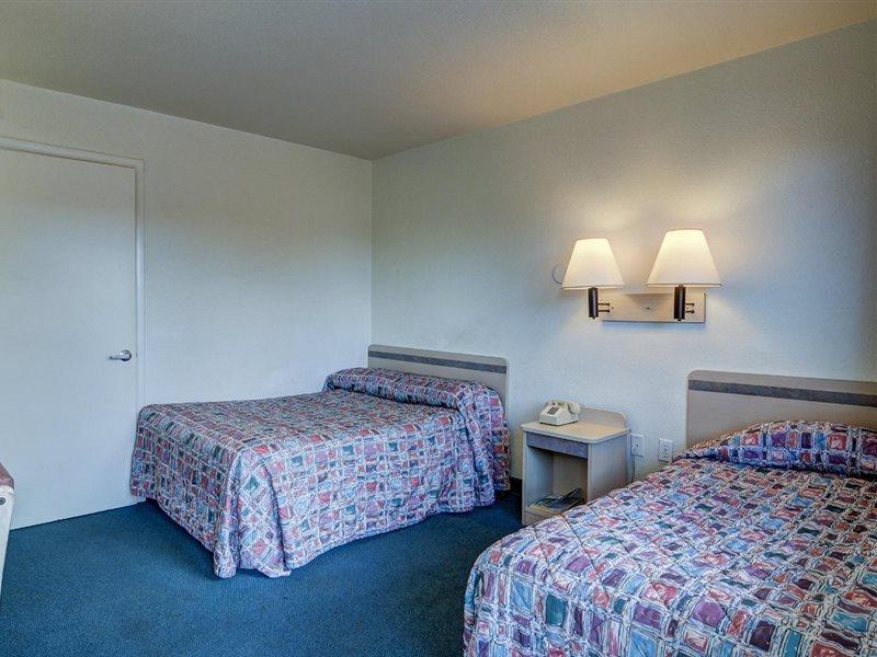 Park Inn By Radisson, Cheyenne Bagian luar foto